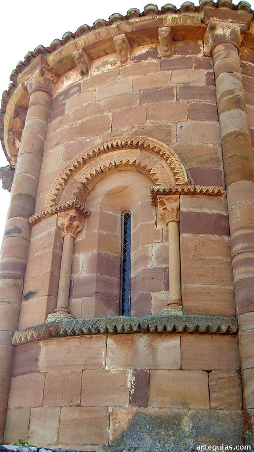 Cabecera de la iglesia de Villanueva de la Torre
