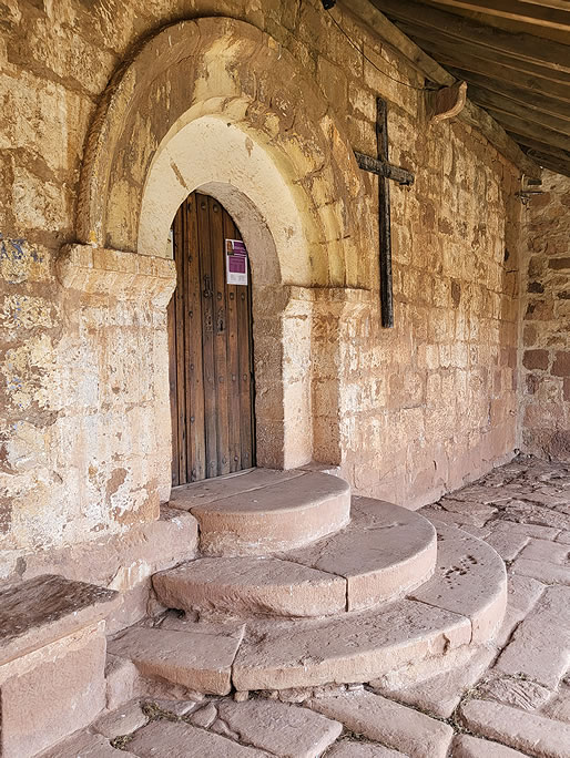 Peque&ntilde;a puerta de entrada