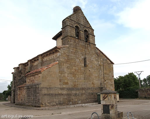 Imafronte de la iglesia de Villavega de Aguilar, Palencia