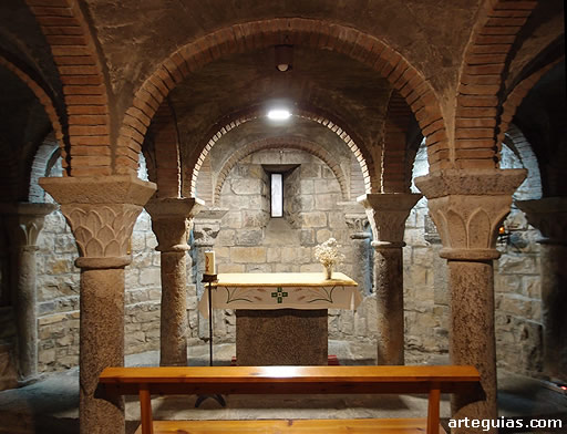 Cripta de la iglesia de A&iacute;nsa