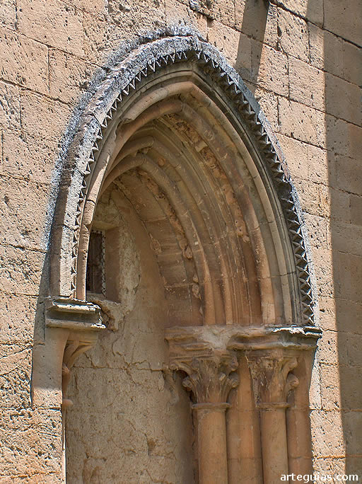 Puerta oeste, cegada