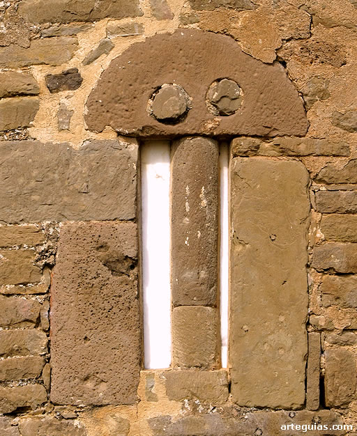 Ventanal del ábside