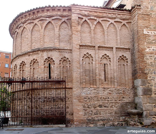 Magn&iacute;fica cabecera mud&eacute;jar de la iglesi del Salvador de Talavera