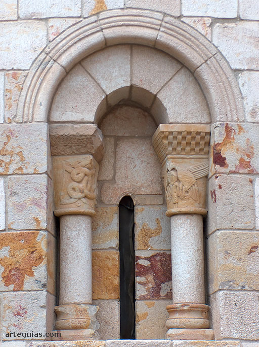 Ventanal del &aacute;bside