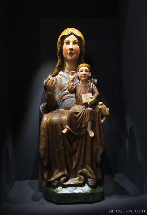 Imagen de la Virgen y el Ni&ntilde;o en el Museo Diocesano de Zamora