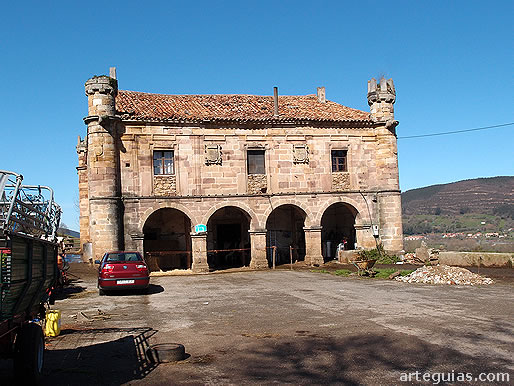 Palacio de Ceballos (Argomilla de Cay&oacute;n)