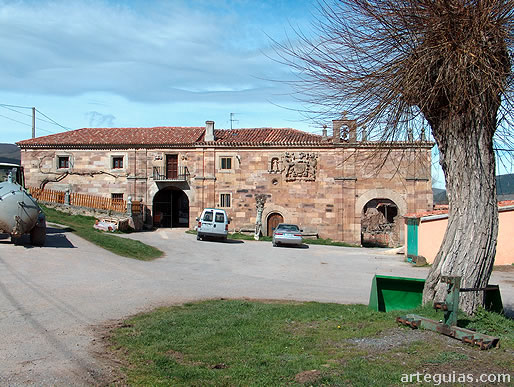 Palacio de la Corralada