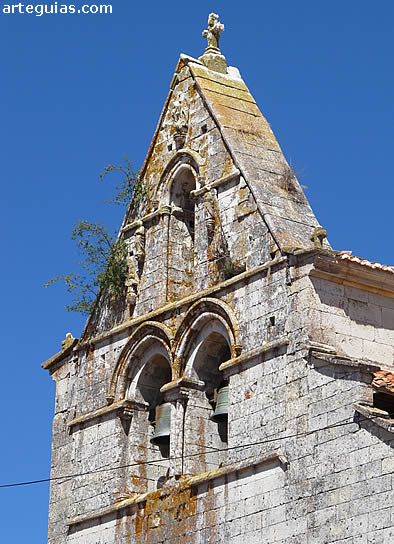 Iglesia de la Transfiguración de Traspeña de la Peña: espadaña
