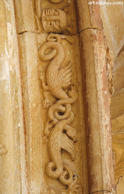 Guardapolvos con seres fantásticos