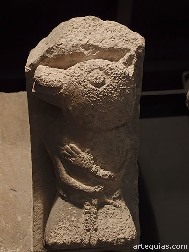 Canecillo rom&aacute;nico