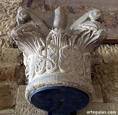 Capitel rom&aacute;nico