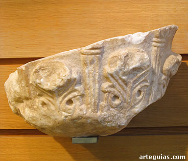 Fragmento de capitel visigodo