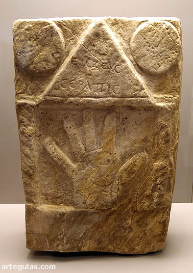 L&aacute;pida dedicada a Zeus-Serapis