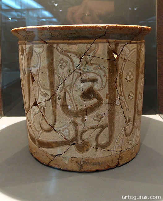 Contenedor cil&iacute;ndrico de cer&aacute;mica vidriada y cuerda seca