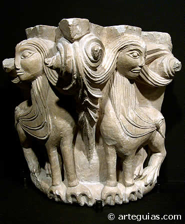 Capitel de la iglesia burgalesas de Santa Mar&iacute;a de Tardajos. Museo de Burgos