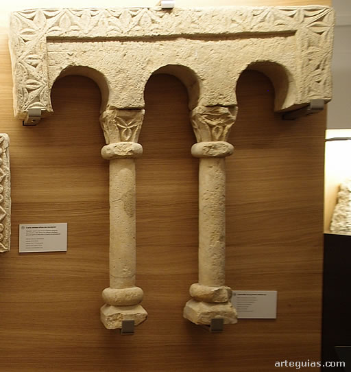 Ventanal tr&iacute;foro