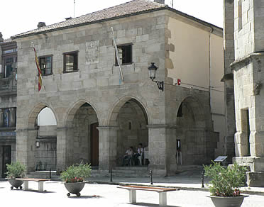 Una de las numerosas edificaciones g&oacute;ticas del casco hist&oacute;rico de Betanzos