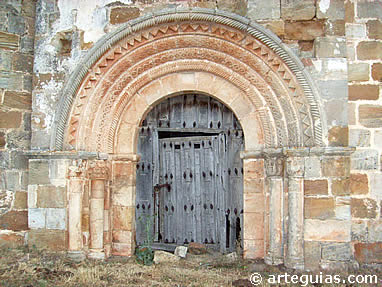 Portada de San Clemente de Huidobro