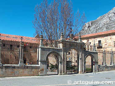 Fundaci&oacute;n Santa Mar&iacute;a la Real