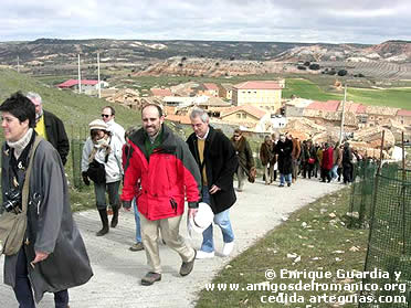 Acto de reivindicaci&oacute;n de Amigos del Rom&aacute;nico en la Ermita de Alcozar (Soria)