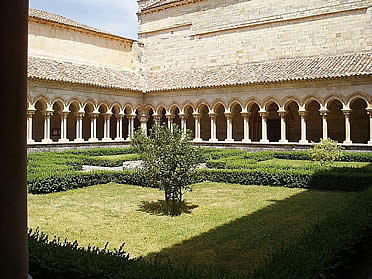 Claustro del Monasterio de San Andr&eacute;s de Arroyo