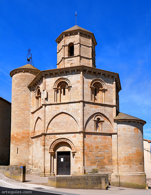Iglesia rom&aacute;nica de Eunate en el Camino Franc&eacute;s a Santiago de Compostela
