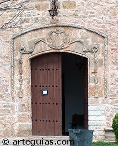 Portada del convento de Santa isabel