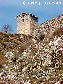 El Castillo de Ucero es uno de los m&aacute;s pintorescos de la provincia de Soria