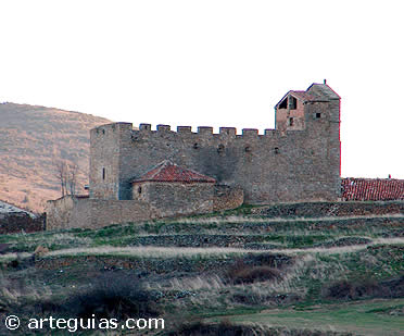 Iglesia fortificada de Valtajeros, Soria