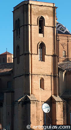 Campanario g&oacute;tico