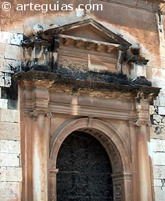 Puerta del Mercat. Colegiata de X&agrave;tiva, Valencia