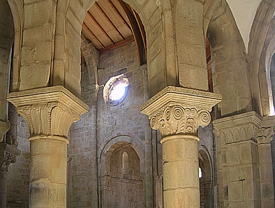 Girola. Monasterio de San Lorenzo de Carboeiro
