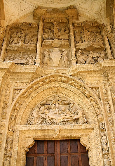 Magn&iacute;fica portada monumental del Monasterio de Nuestra Se&ntilde;ora de La Piedad de  Casalarreina