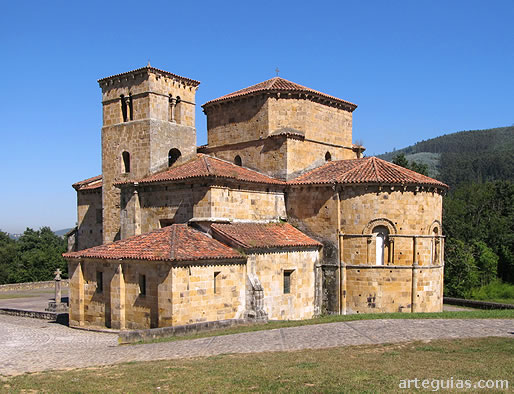 Colegiata rom&aacute;nica de Santa Cruz de Casta&ntilde;eda