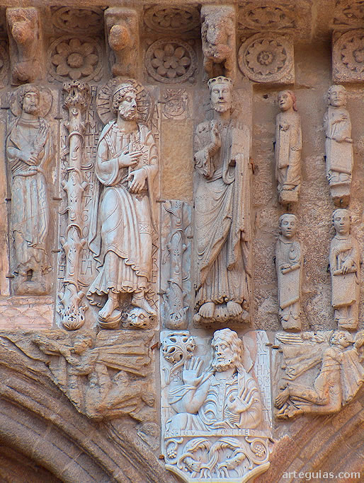 Detalle de la fachada de Las Plater&iacute;as