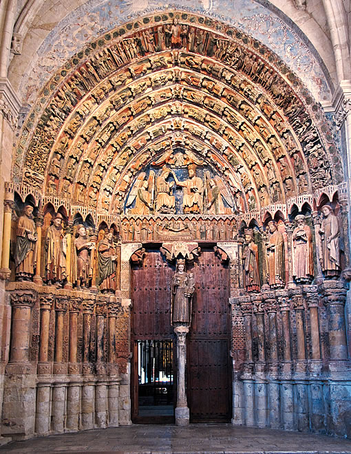 Colegiata de Santa Mar&iacute;a la Mayor: Portada de la Majestad