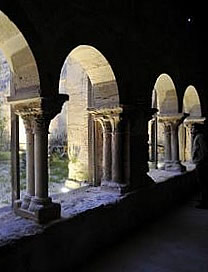 Claustro del Monasterio  de Santa Mar&iacute;a la Real de T&oacute;rtoles de Esgueva, lugar donde tendremos la comida 