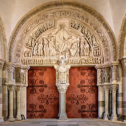 Viaje. Borgo&ntilde;a: Abad&iacute;as Rom&aacute;nicas y Pueblos Pintorescos entre Vi&ntilde;edos