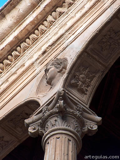 Detalle del magn&iacute;fico Palacio renacentista de los Condes de Miranda
