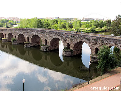 Puente romano de M&eacute;rida