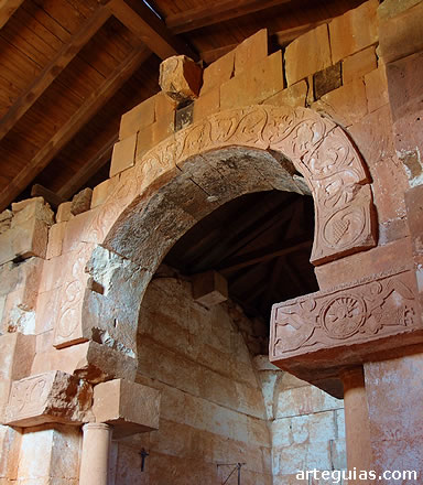 Arco triunfal. Quintanilla de las Vi&ntilde;as