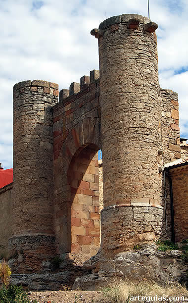 Arco de Sollera de la muralla de Retortillo de Soria