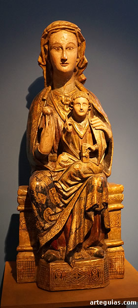 Escultura de la Virgen Mar&iacute;a, Tauste