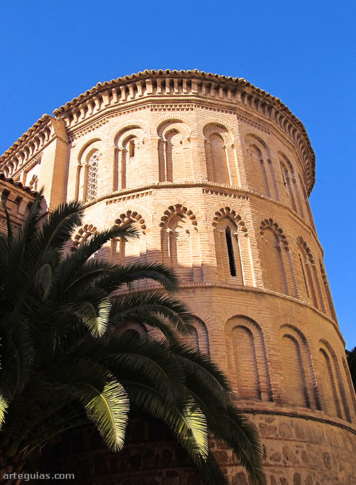 Magn&iacute;fico &aacute;bside del mud&eacute;jar toledano de la iglesia de San Bartolom&eacute;