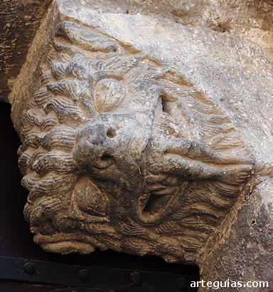 Mocheta con le&oacute;n andr&oacute;fago. San Miguel de Estella