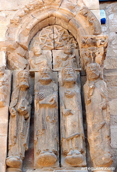 Grupo escult&oacute;rico. San Miguel de Estella