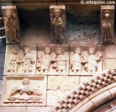 Detalle escult&oacute;rico de San Pedro de Tejada