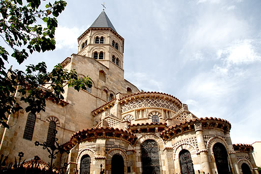 Basílica románica de Notre Dame du Port