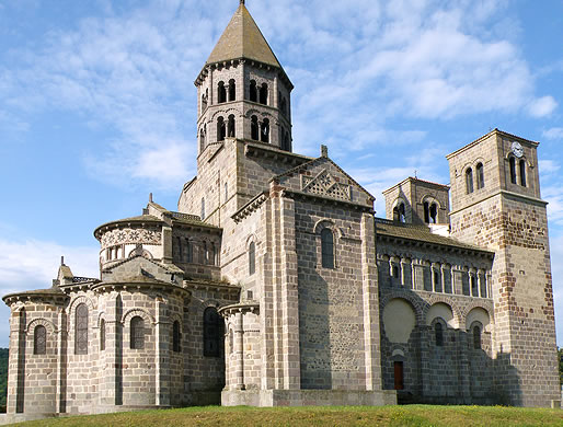 Románico colosal: Saint-Nectair de la Auvernia