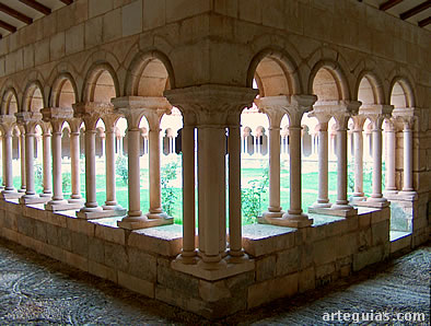 Monasterio de Villamayor de los Montes: claustro rom&aacute;nico